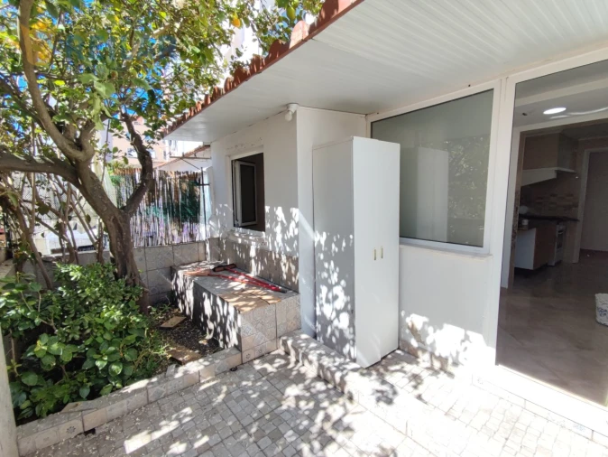 Apartamento T1 para Venda em São Vicente Foto 1