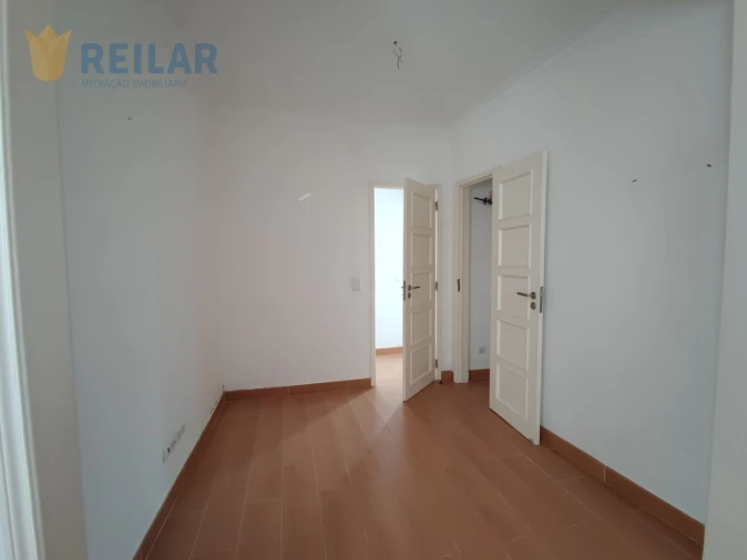 Apartamento T1 para Venda em São Vicente Foto 10