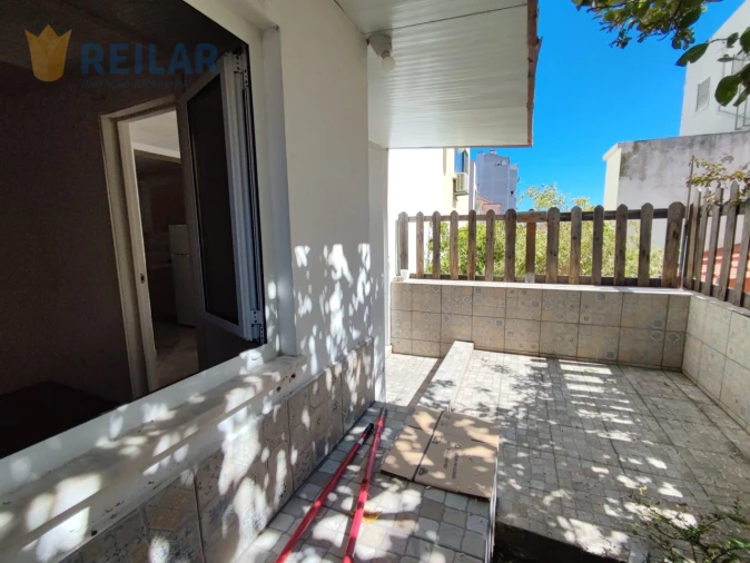 Apartamento T1 para Venda em São Vicente Foto 18