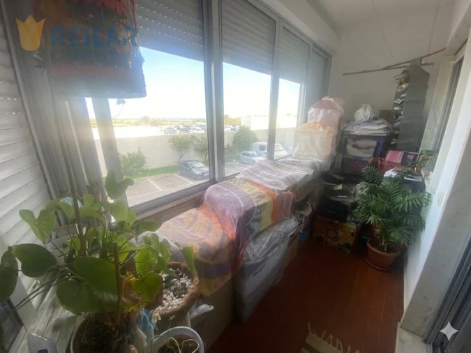 Apartamento T1 para Venda em Póvoa de Santa Iria e Forte da Casa Foto 8