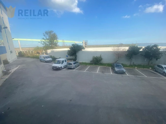 Apartamento T1 para Venda em Póvoa de Santa Iria e Forte da Casa Foto 11