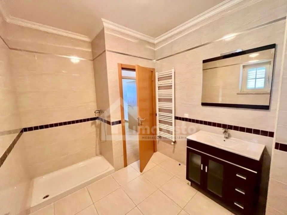 Moradia T4 para Venda em Figueiró dos Vinhos e Bairradas Foto 40