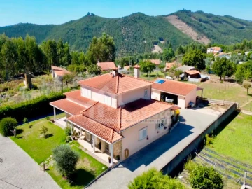 Moradia T4 para Venda em Figueiró dos Vinhos e Bairradas