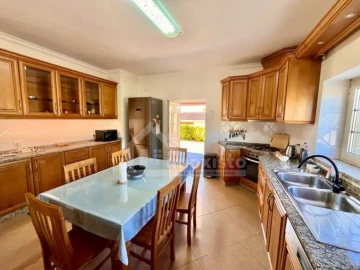 Moradia T4 para Venda em Figueiró dos Vinhos e Bairradas