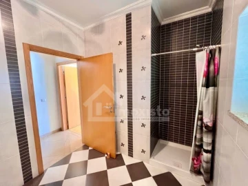 Moradia T4 para Venda em Figueiró dos Vinhos e Bairradas