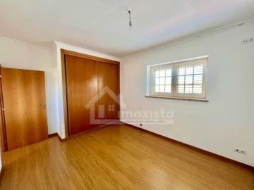 Moradia T4 para Venda em Figueiró dos Vinhos e Bairradas