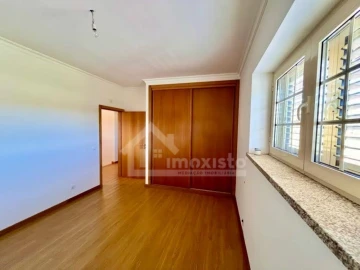 Moradia T4 para Venda em Figueiró dos Vinhos e Bairradas