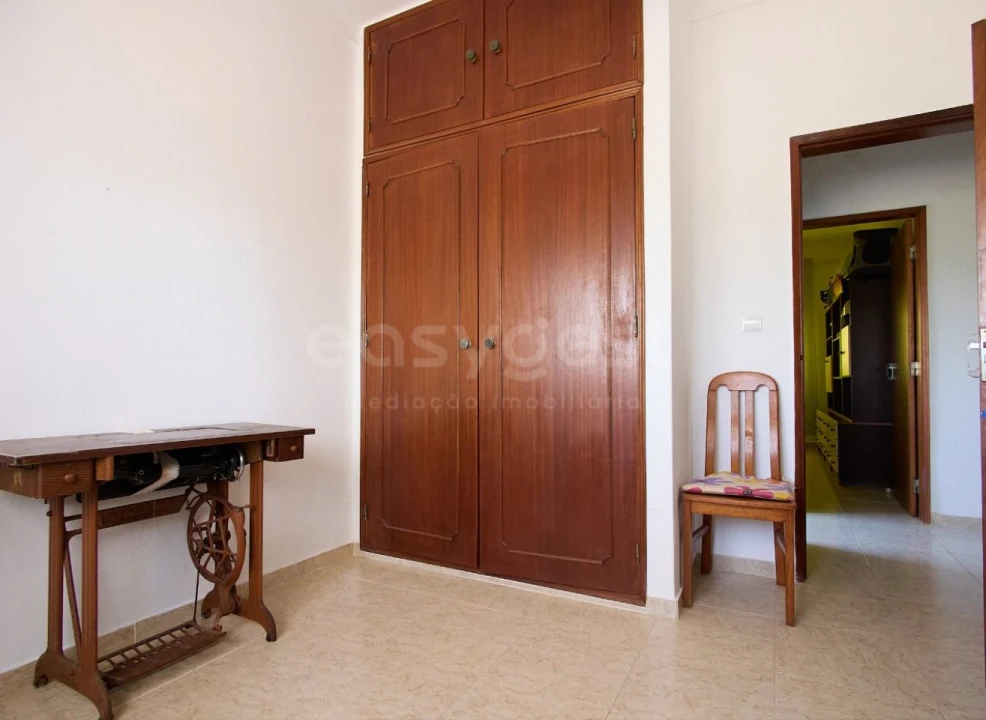 Moradia T5 para Venda em Altura Foto 9