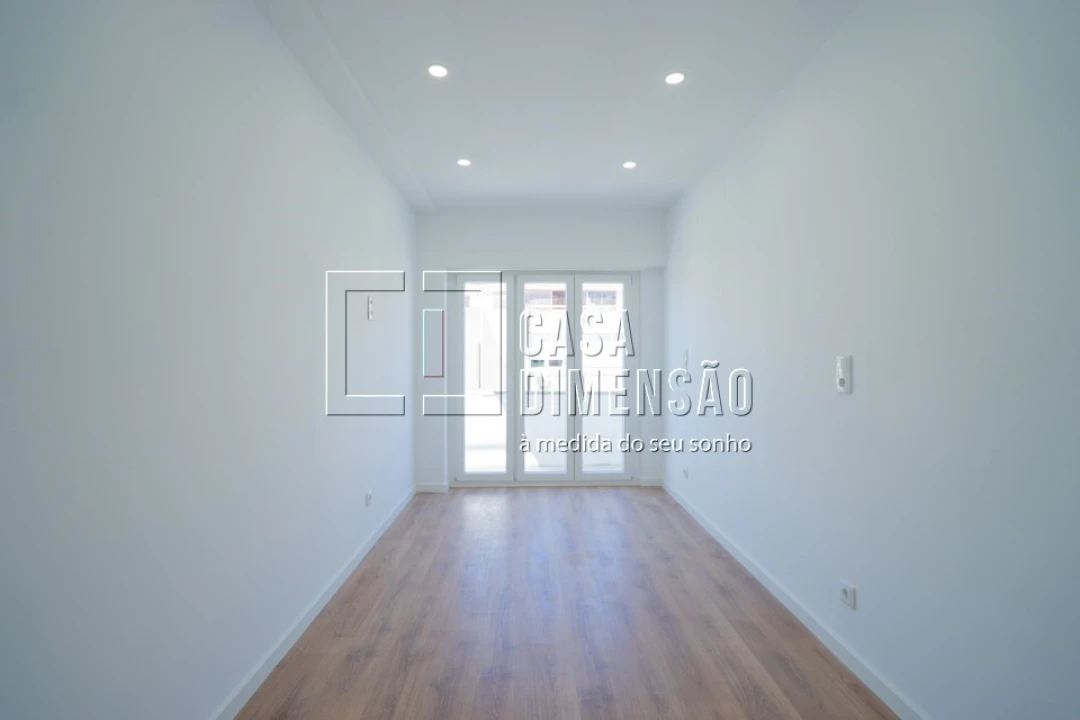 Apartamento T3 para Venda em Benfica Foto 23