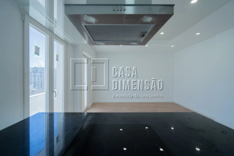 Apartamento T3 para Venda em Benfica Foto 12