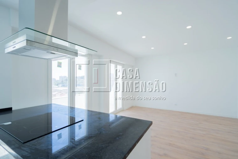 Apartamento T3 para Venda em Benfica Foto 13