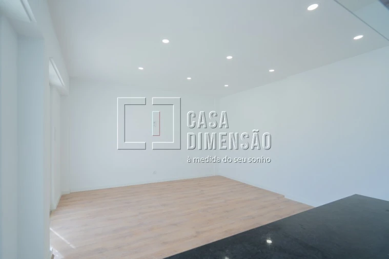 Apartamento T3 para Venda em Benfica Foto 14