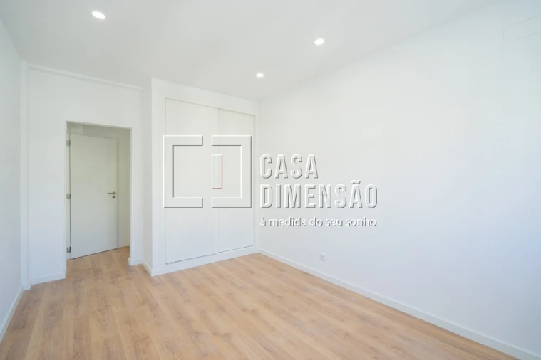 Apartamento T3 para Venda em Benfica Foto 26