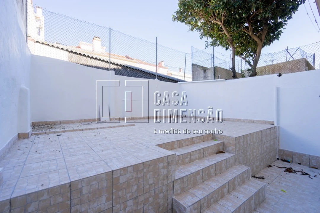 Apartamento T2 para Venda em Venteira Foto 1