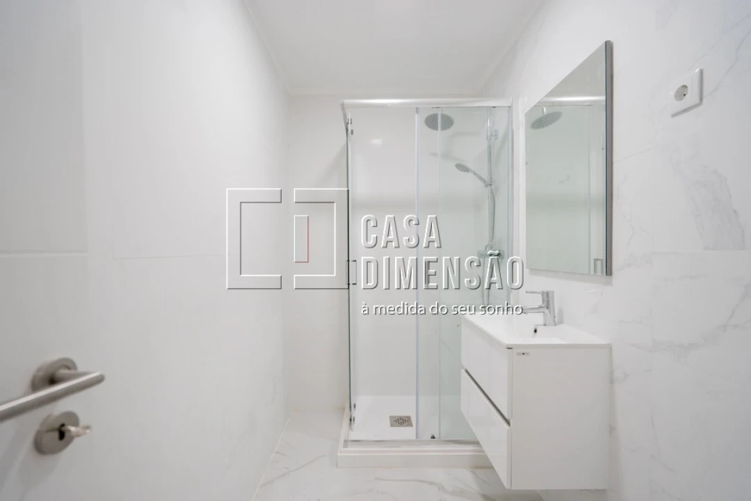 Apartamento T2 para Venda em Venteira Foto 21