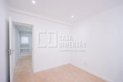 Apartamento T2 para Venda em Venteira