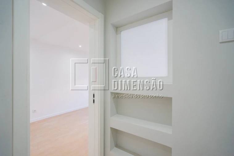 Apartamento T2 para Venda em Venteira Foto 2