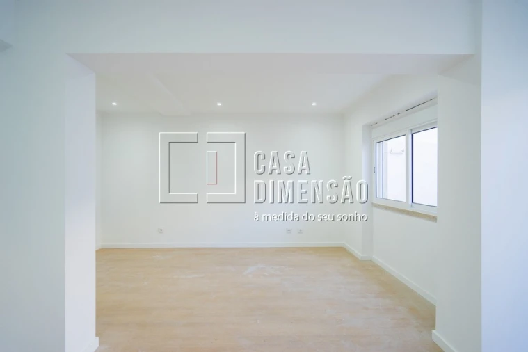 Apartamento T2 para Venda em Venteira Foto 8