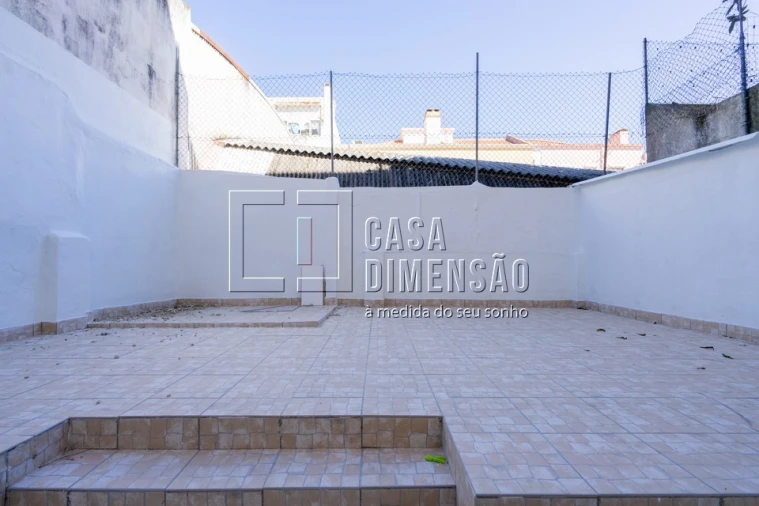 Apartamento T2 para Venda em Venteira Foto 14