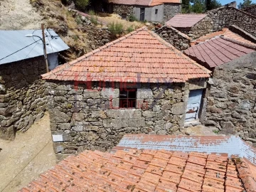 Moradia T1 para Venda em Gosende