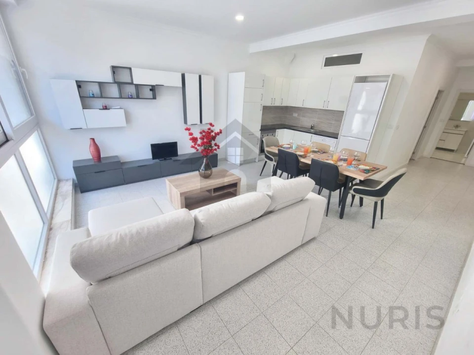 Apartamento T1 para Venda em Lagoa e Carvoeiro Foto 2