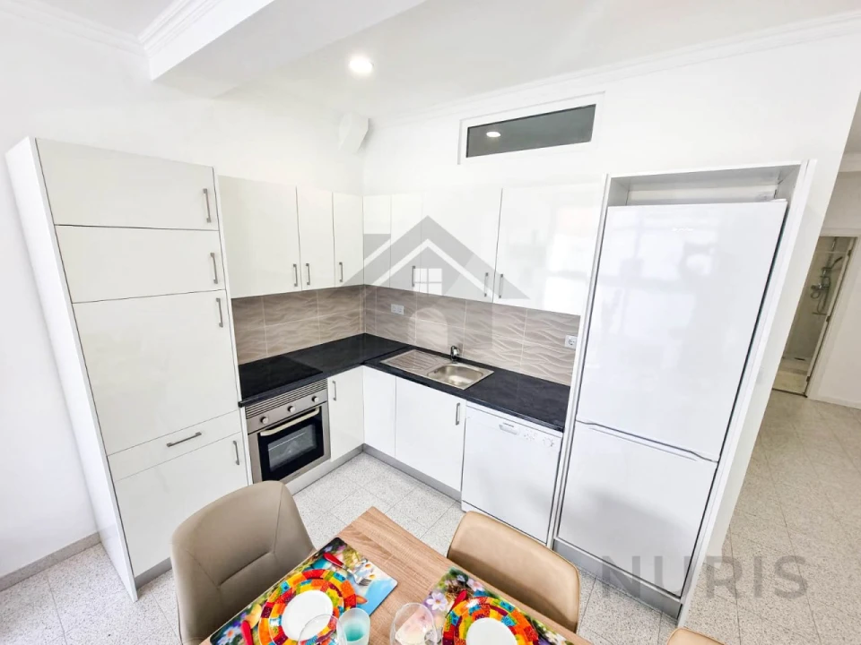 Apartamento T1 para Venda em Lagoa e Carvoeiro Foto 5