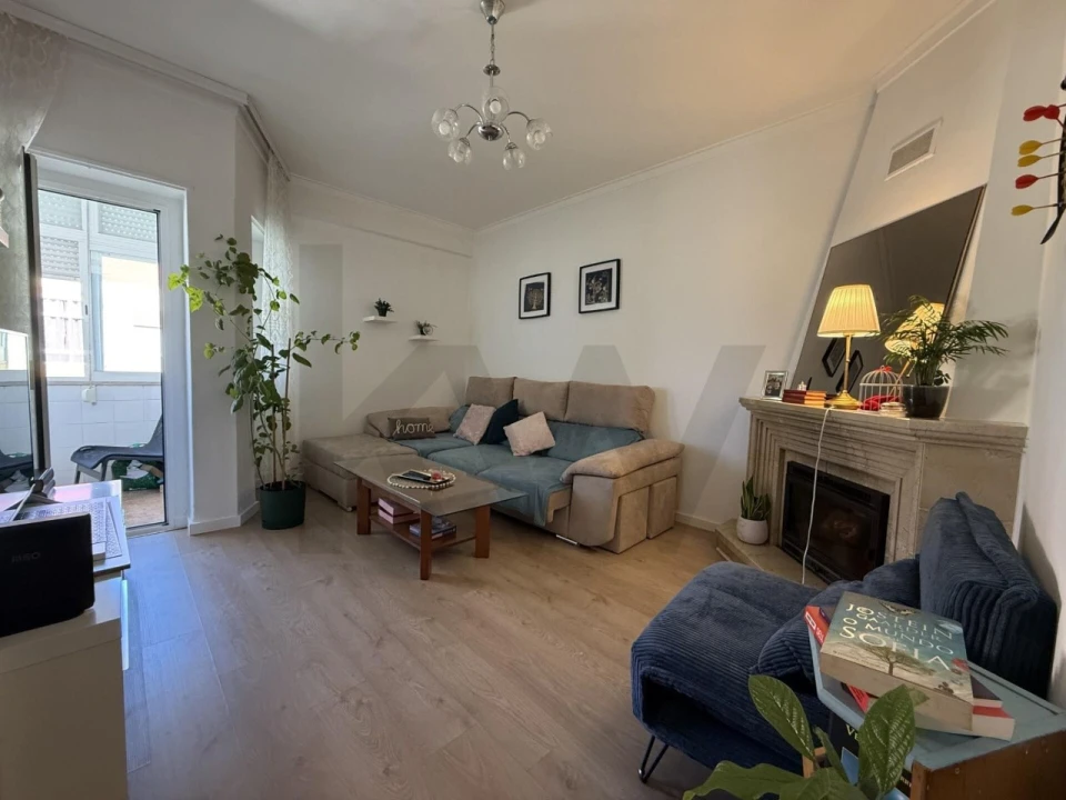 Apartamento T3 para Venda em Venteira Foto 2