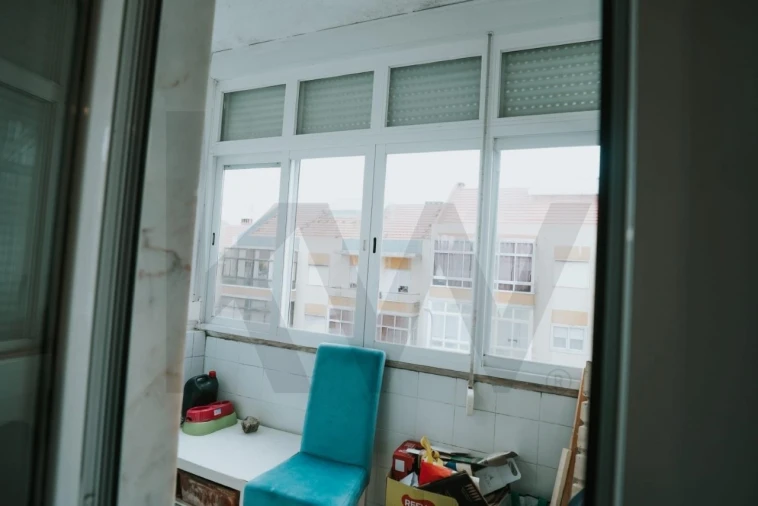 Apartamento T3 para Venda em Venteira Foto 10