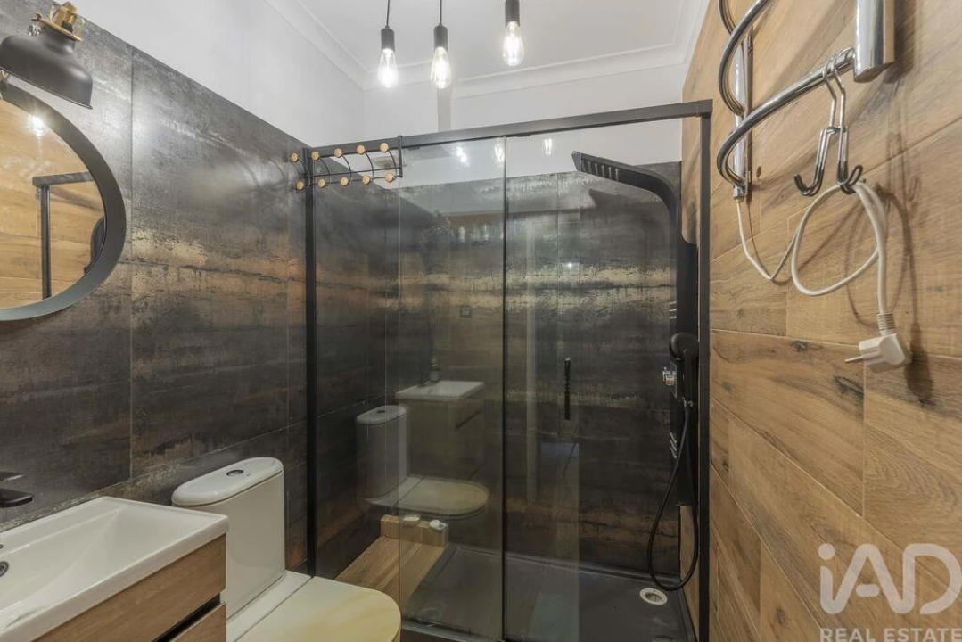 Moradia T4 para Venda em São Domingos de Rana Foto 19