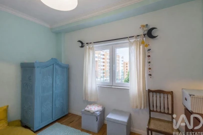 Moradia T4 para Venda em São Domingos de Rana