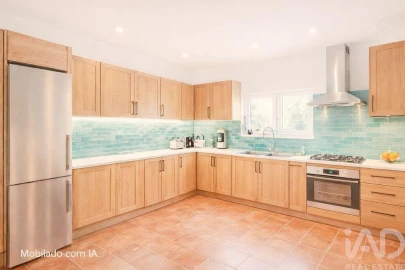 Moradia T4 para Venda em São Domingos de Rana