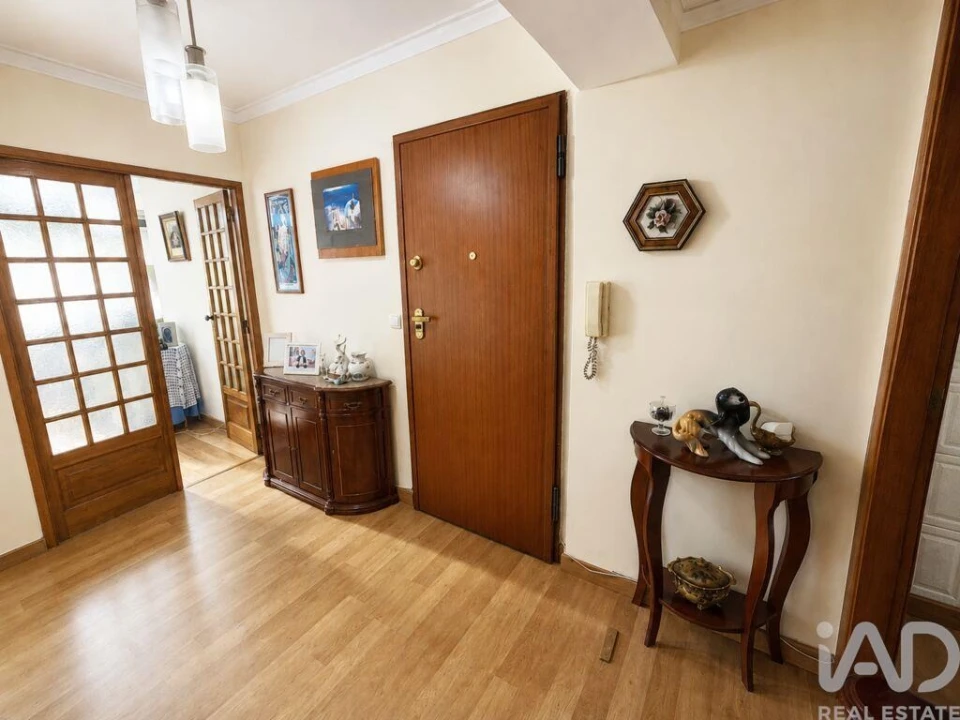 Apartamento T3 para Venda em Almada, Cova da Piedade, Pragal e Cacilhas Foto 10