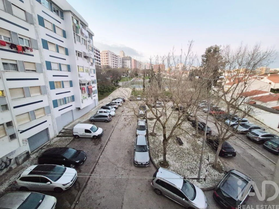 Apartamento T3 para Venda em Almada, Cova da Piedade, Pragal e Cacilhas Foto 5