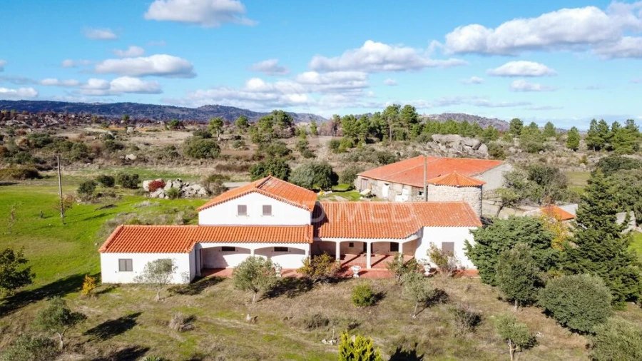 Quinta T5 para Venda em Coriscada