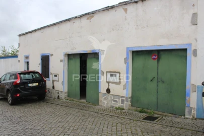 Armazém para Venda em Redondo