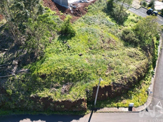 Terreno para Venda em Caniço Foto 15
