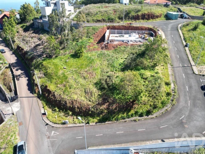 Terreno para Venda em Caniço Foto 4