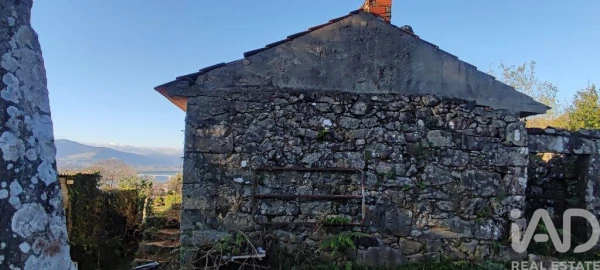 Moradia T3 para Venda em Loivo