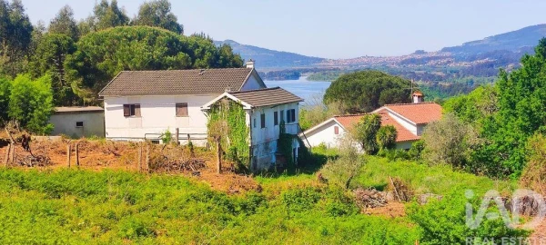 Moradia T3 para Venda em Loivo