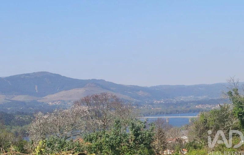 Moradia T3 para Venda em Loivo Foto 6