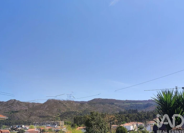 Moradia T3 para Venda em Loivo Foto 24