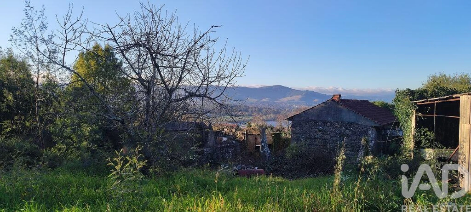 Moradia T3 para Venda em Loivo Foto 17