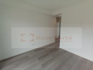 Moradia T4 para Venda em Corroios