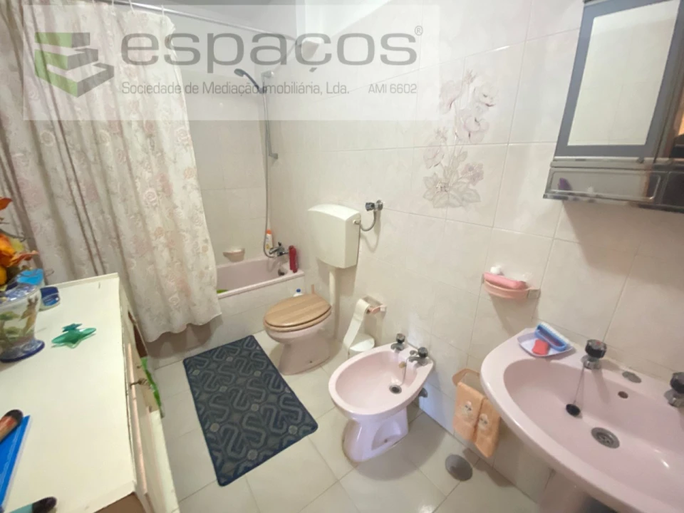 Apartamento T3 para Venda em Olivais Foto 13