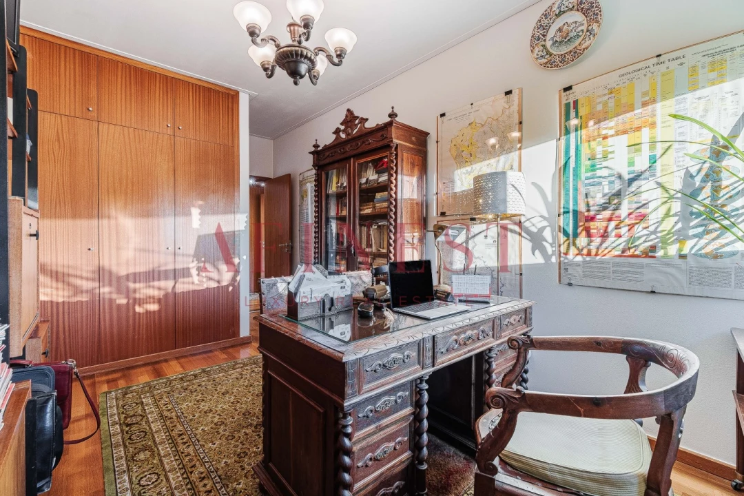 Apartamento T2 para Venda em Alfragide Foto 9