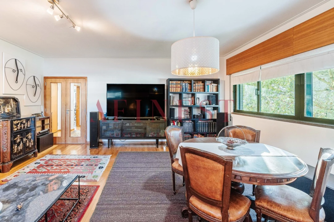 Apartamento T2 para Venda em Alfragide Foto 24