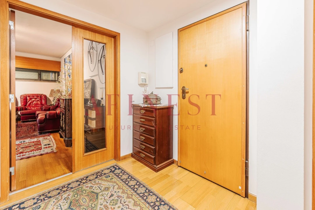 Apartamento T2 para Venda em Alfragide Foto 30