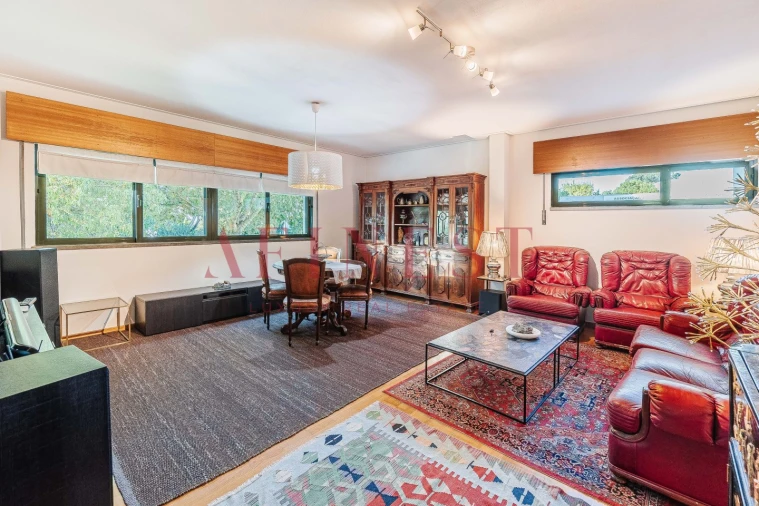 Apartamento T2 para Venda em Alfragide Foto 6