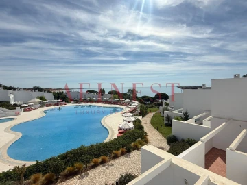 Moradia T2 para Venda em Albufeira e Olhos de Água