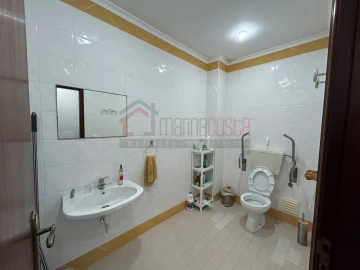 Loja para Arrendamento em Peniche